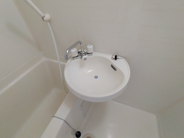 神戸市兵庫区上沢通７丁目の賃貸マンションの洗面所|洗面台