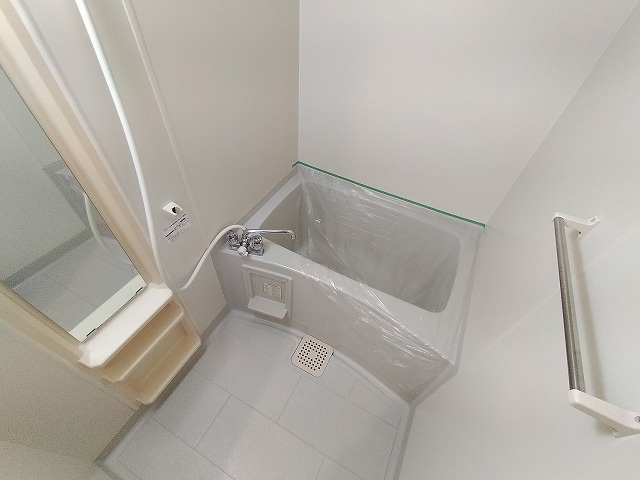 神戸市兵庫区楠谷町のアパートの浴室