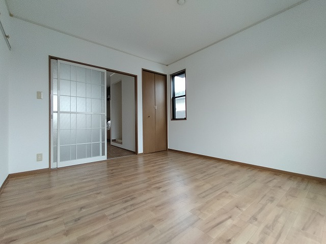 神戸市兵庫区楠谷町のアパートの内装|洋室