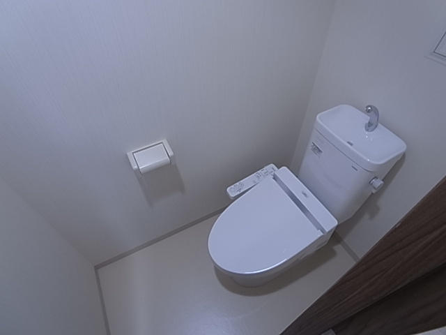 神戸市兵庫区入江通３丁目の賃貸マンションのトイレ|ウォシュレット付