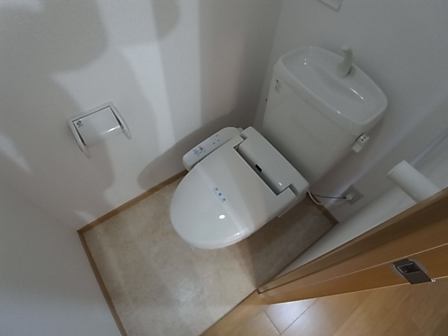 神戸市須磨区車字潰ノ下の賃貸マンションのトイレ|ウォシュレット付きトイレ