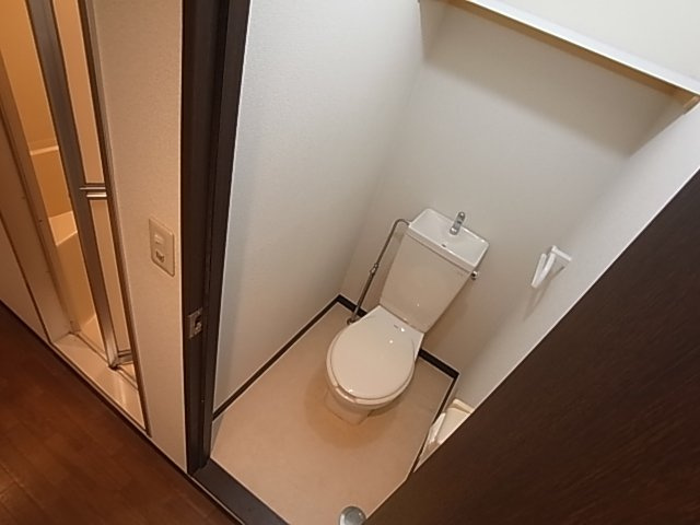 神戸市須磨区須磨浦通４丁目の賃貸マンションのトイレ|トイレ