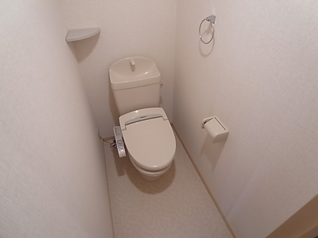 神戸市北区山田町小部字戸口谷のアパートのトイレ