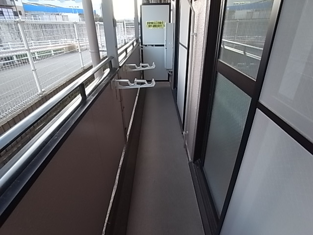 神戸市北区谷上西町のアパートのバルコニー