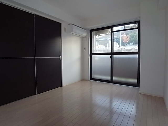 神戸市北区谷上西町のアパートの居間・リビング|リビング室内