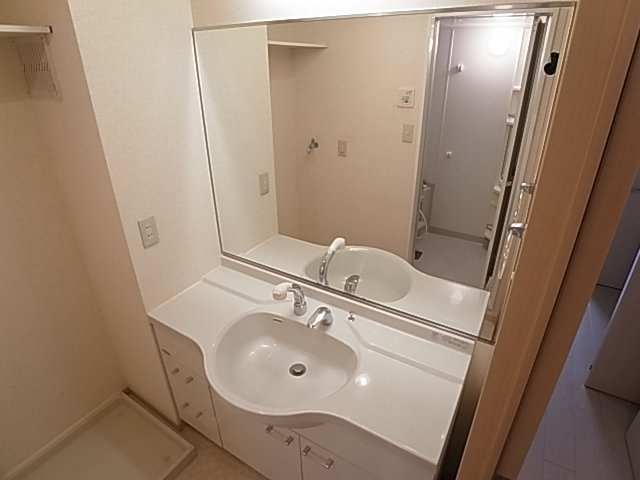 神戸市北区山田町小部字戸口谷のアパートの洗面所|シャンプードレッサー