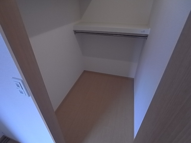 神戸市北区谷上東町のアパートの収納|ウォークインクローゼット