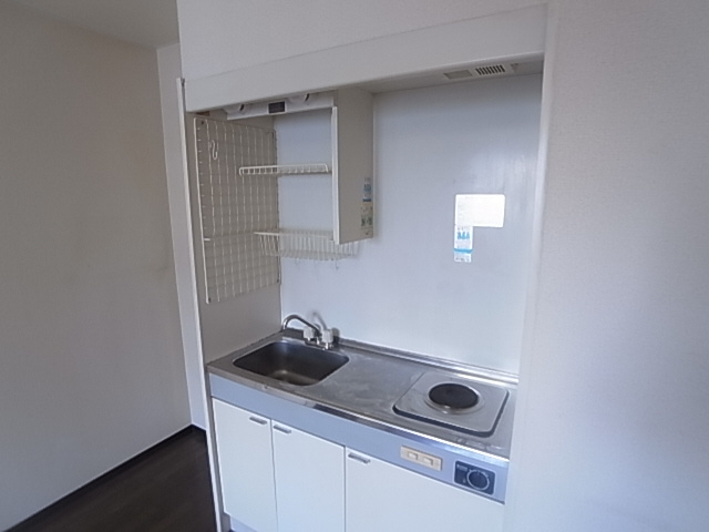 神戸市兵庫区西柳原町の賃貸マンションのキッチン|キッチン