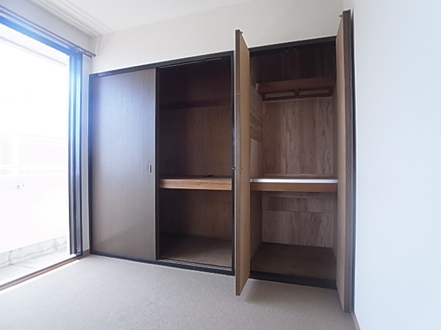 神戸市兵庫区西柳原町の賃貸マンションの収納|押し入れ