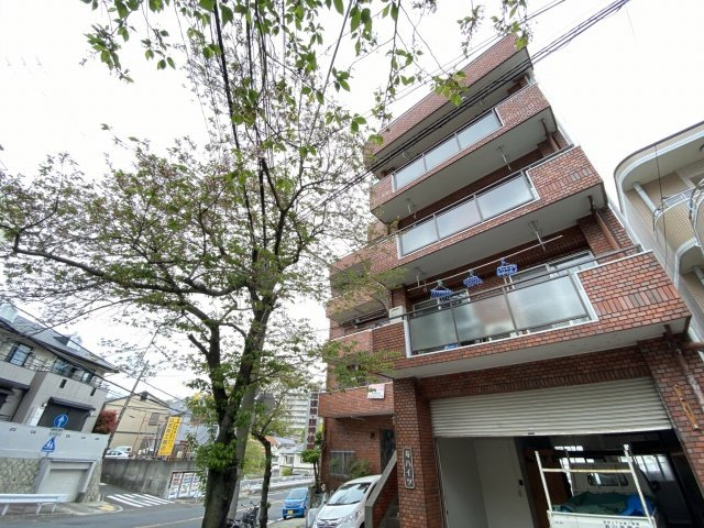 神戸市長田区西山町３丁目の賃貸マンション