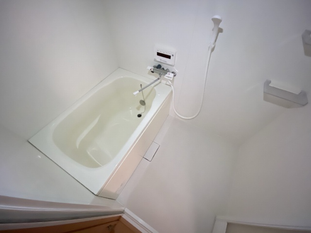 神戸市長田区西山町３丁目の賃貸マンションの浴室|追い焚き機能付き