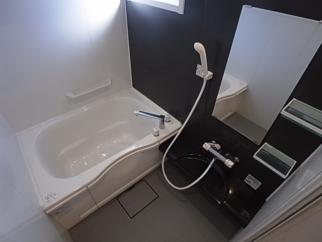 神戸市長田区大塚町９丁目のアパートの浴室|浴室