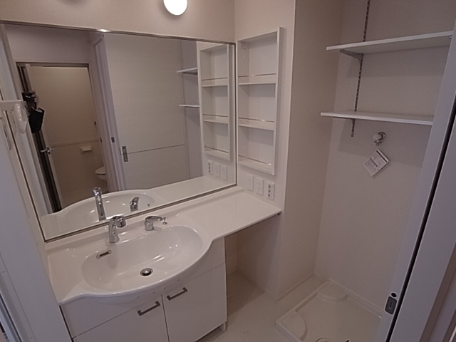 神戸市長田区大塚町９丁目のアパートの洗面所|ワイドタイプシャンプードレッサー