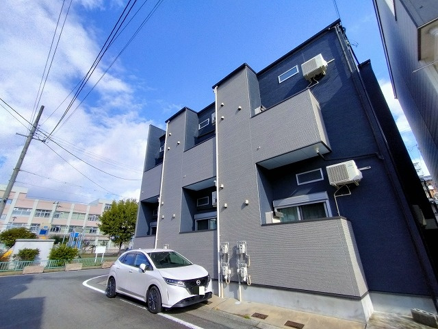 神戸市長田区御蔵通３丁目のアパートの外観