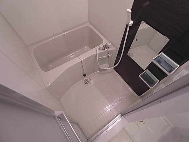 神戸市須磨区須磨浦通６丁目のアパートの浴室|浴室