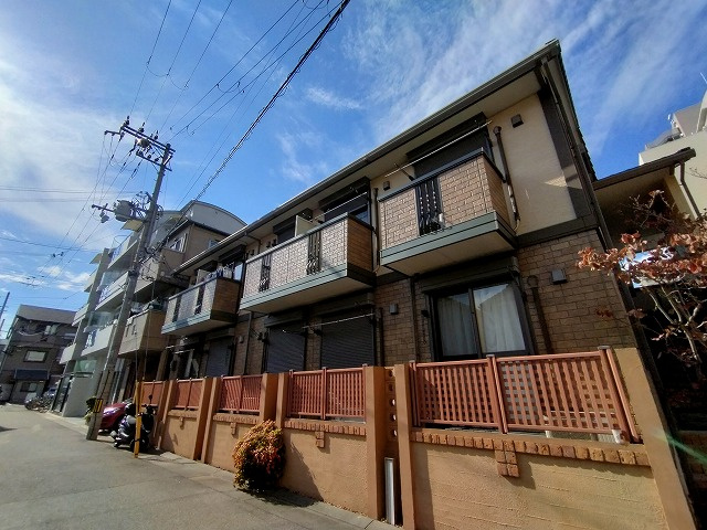 神戸市長田区松野通２丁目のアパートの外観