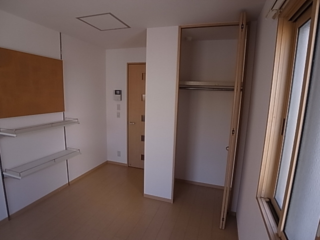 神戸市長田区松野通２丁目のアパートの収納|クローゼット