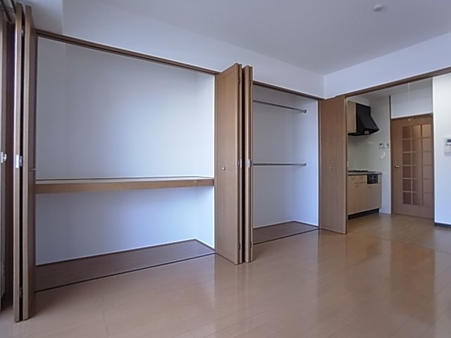 神戸市兵庫区駅南通２丁目の賃貸マンションの収納|クローゼット