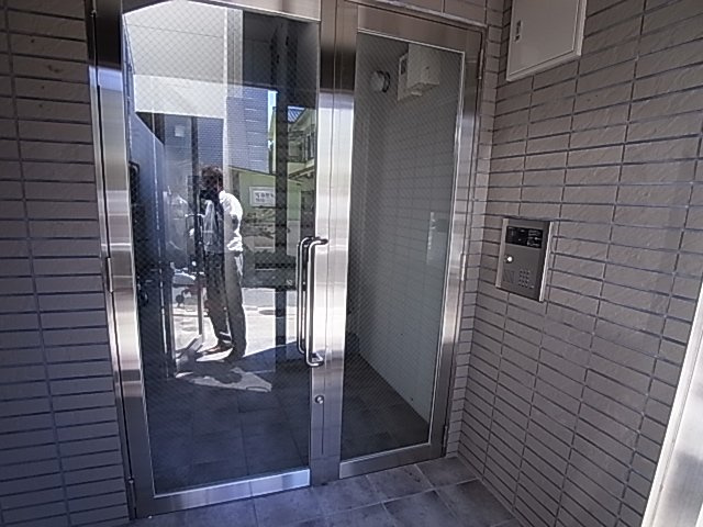 神戸市須磨区須磨浦通６丁目の賃貸マンションのエントランス