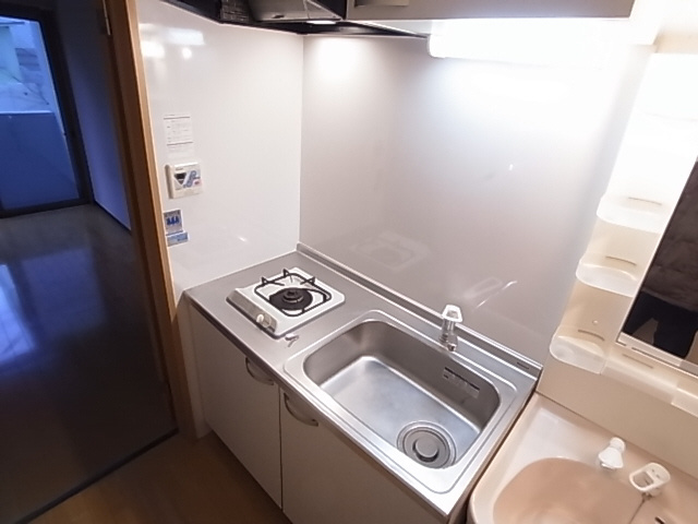 神戸市須磨区須磨浦通６丁目の賃貸マンションのキッチン|ガスキッチン