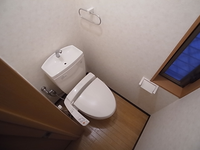 神戸市須磨区須磨浦通６丁目の賃貸マンションのトイレ|ウォッシュレット付トイレ