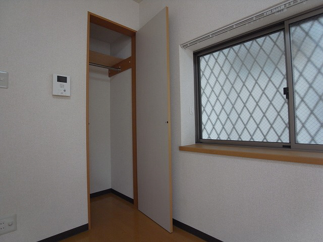 神戸市須磨区須磨浦通６丁目の賃貸マンションの収納|クローゼット