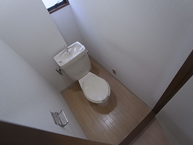 神戸市兵庫区浜崎通の賃貸マンションのトイレ|トイレ