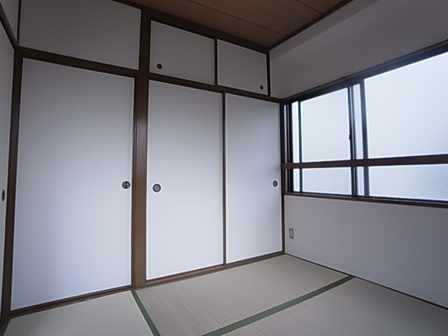 神戸市兵庫区浜崎通の賃貸マンションの内装|和室