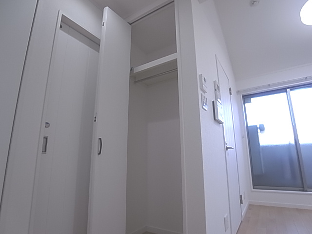 神戸市須磨区須磨浦通６丁目のアパートの収納|クローゼット