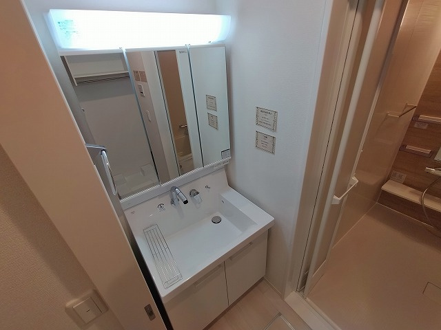 神戸市長田区片山町１丁目のアパートの洗面所