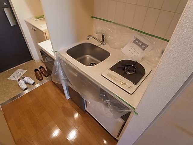 神戸市兵庫区新開地６丁目の賃貸マンションのキッチン|システムキッチン（ガス1口）