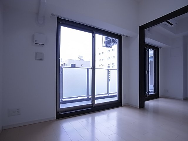 神戸市兵庫区大開通３丁目の賃貸マンションの内装|洋室