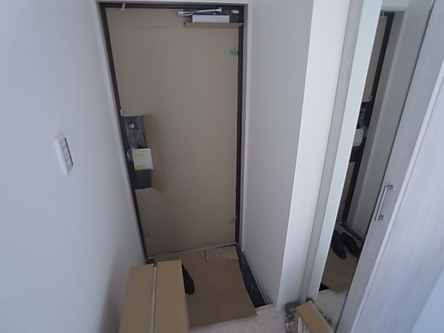 神戸市須磨区妙法寺字大津江の賃貸マンションの玄関|シューズボックス付き