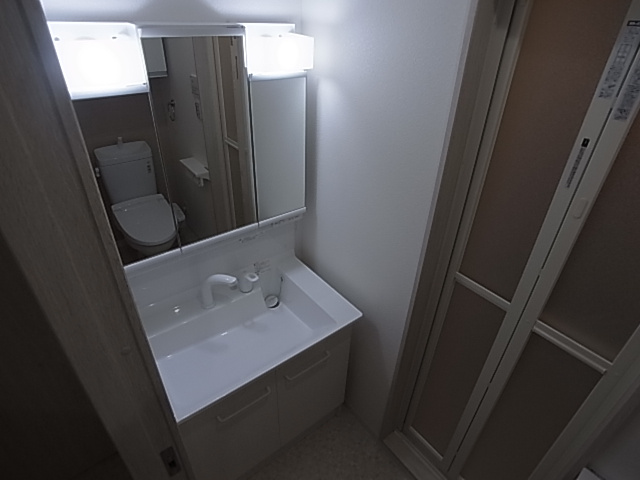 神戸市須磨区妙法寺字大津江の賃貸マンションの洗面所|独立洗面所