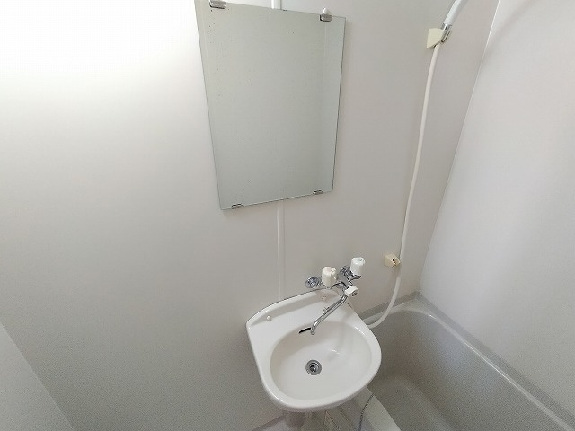 神戸市長田区片山町１丁目の賃貸マンションの洗面所|洗面台