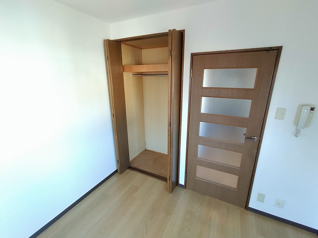 神戸市長田区片山町１丁目の賃貸マンションの収納|クローゼット