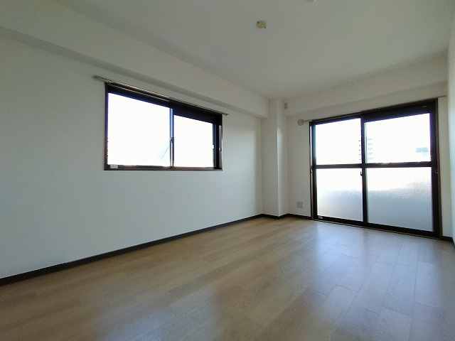 神戸市長田区片山町１丁目の賃貸マンションの内装|洋室