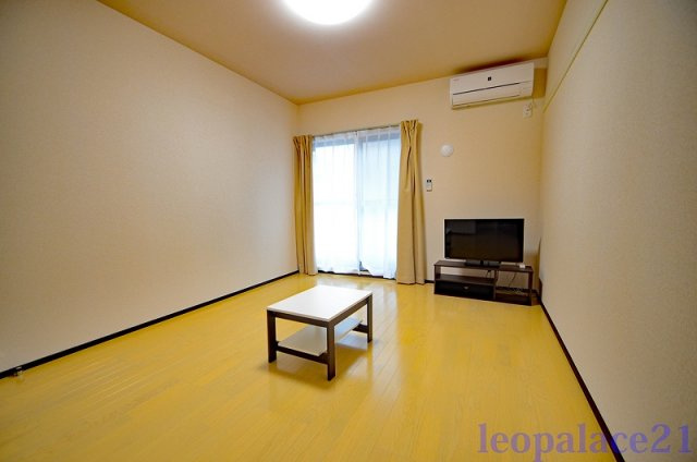 レオネクストグランシャリオの居間・リビング|設備仕様は号室により異なる為、現況を優先致します。