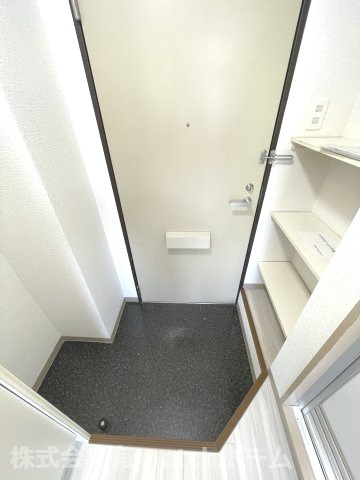 ヴィラ守口の玄関|(参考)代表的な室内写真をイメージとして掲載しています