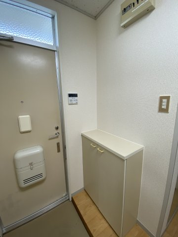 メゾンジェンティールの玄関|こじんまりしていますが清潔感のある玄関です。