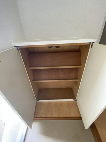 メゾンジェンティールの収納|シューズボックスは斜め掛けができるタイプです。