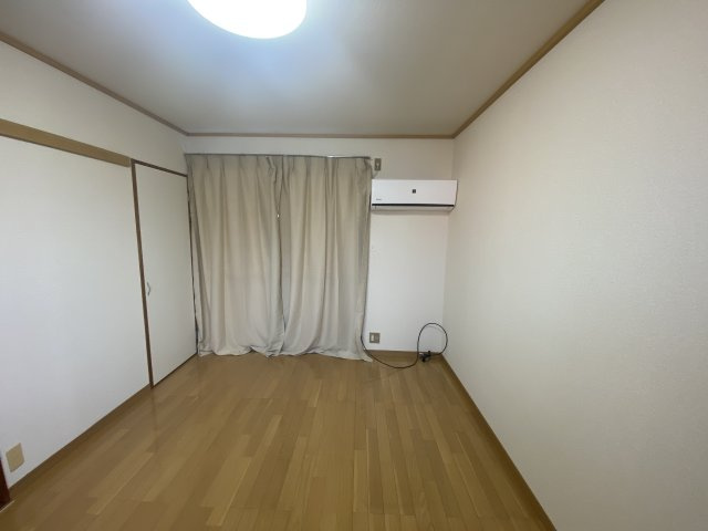 メゾンジェンティールの洋室|エアコン１台付。