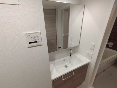 【独立洗面台】 | レリアンファミリオⅨ