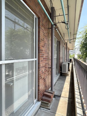 【バルコニー】