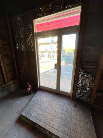 ベース藤喜のエントランス