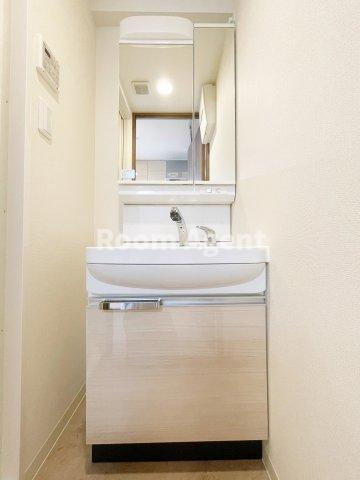 プレサンス桜通ベルノの洗面所