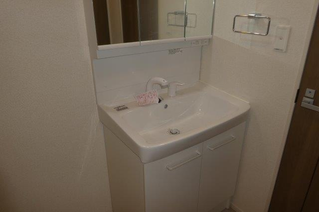 ネオ　コスモスの独立洗面台|シャンプードレッサー