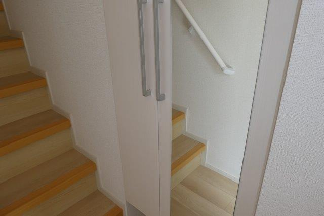 ネオ　コスモスの内装|シューズボックス