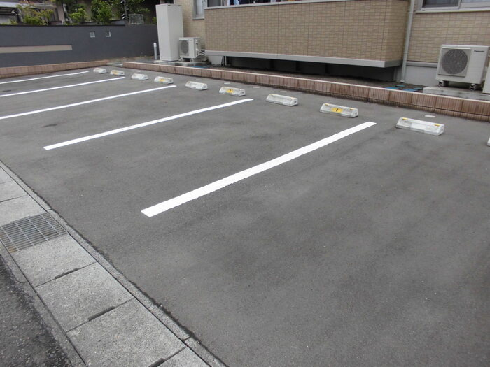 ピュアタウンＥの駐車場|駐車場