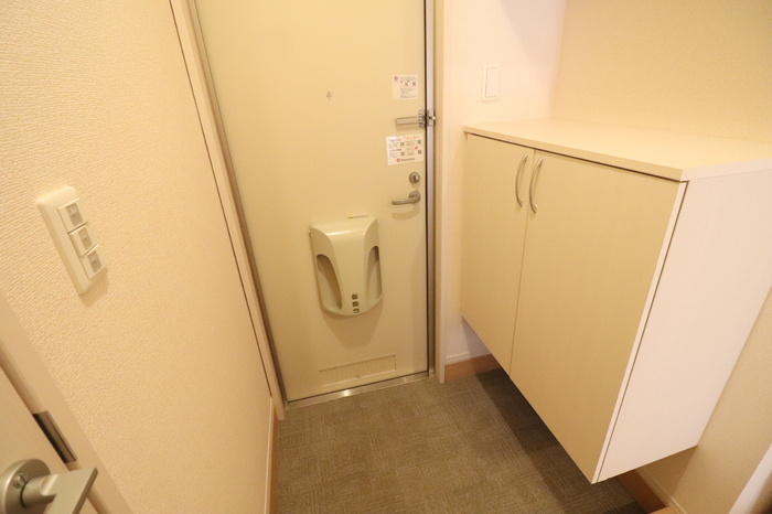 Ｄ－ｒｏｏｍ小倉寺 Ａの玄関|玄関